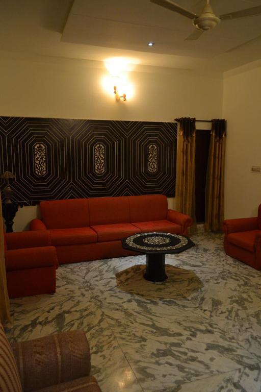 Sai Home Stay Bed & Breakfast- Near Tajmahal Agra  Exterior photo