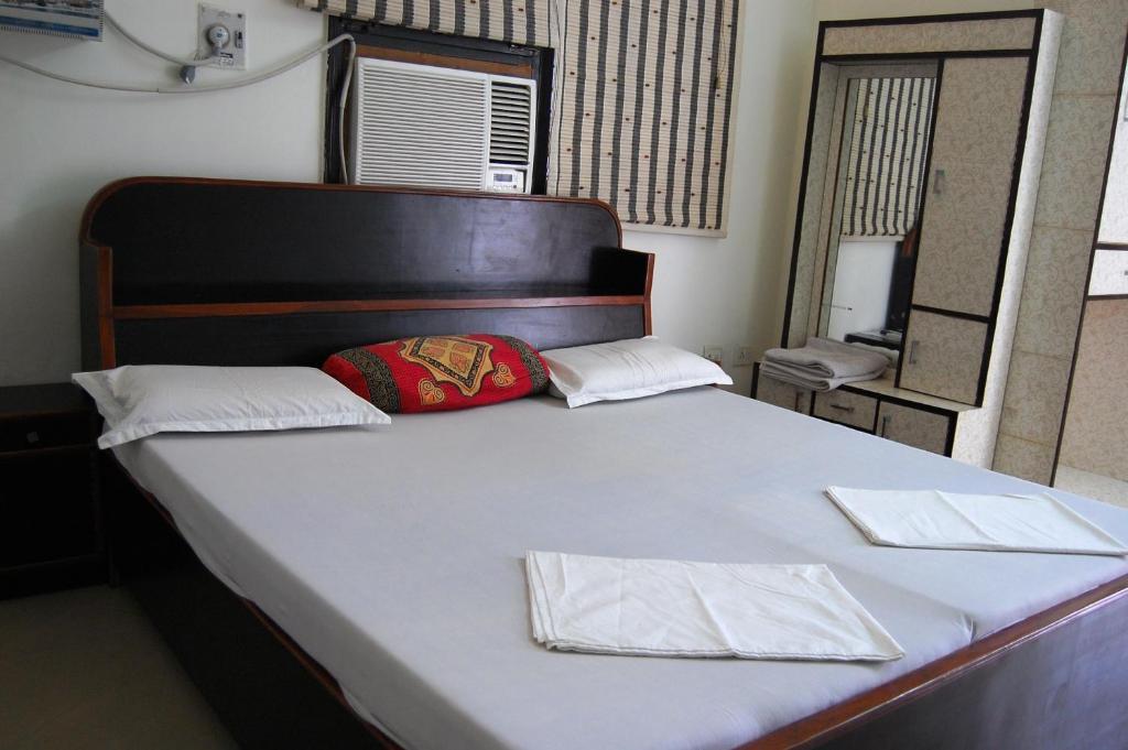 Sai Home Stay Bed & Breakfast- Near Tajmahal Agra  Room photo